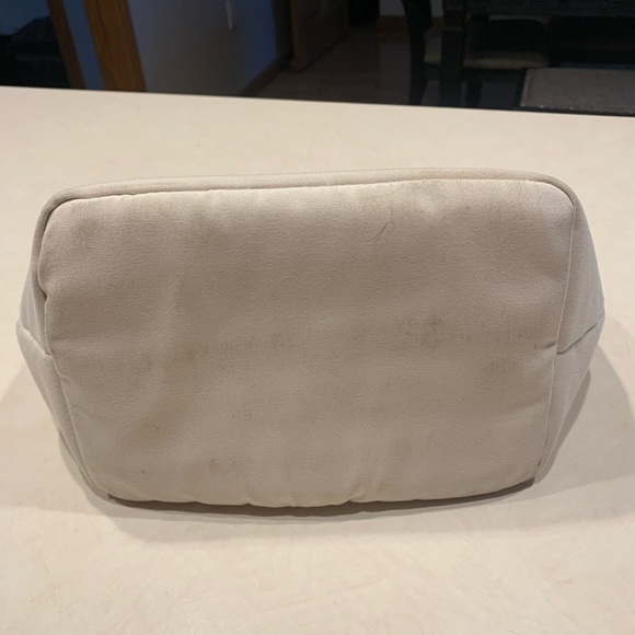 lululemon athletica Cream Lunch Bag - Picture 6 of 9
